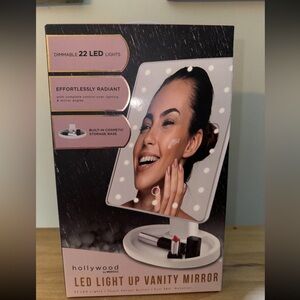 NWT Black Vanity Mirror Led Light Up  “White” By Vivitar